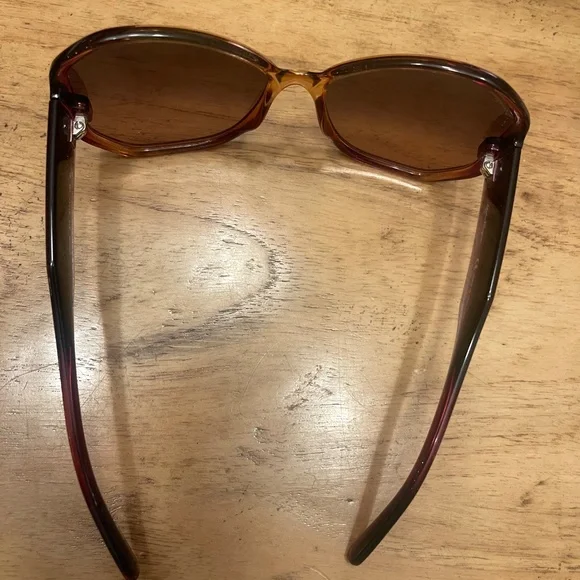 Salvatore Ferragamo SF942S Butterfly Sunglasses in Wine Caramel - Picture 6 of 15